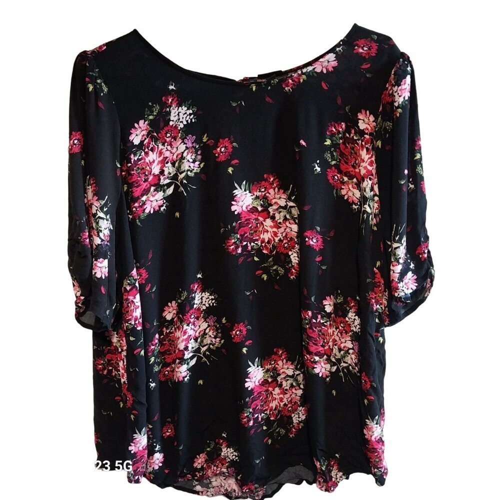 Torrid Womens Floral Print Black Blouse Size 4 Lightweight Rayon Fabric 3/4 Slee